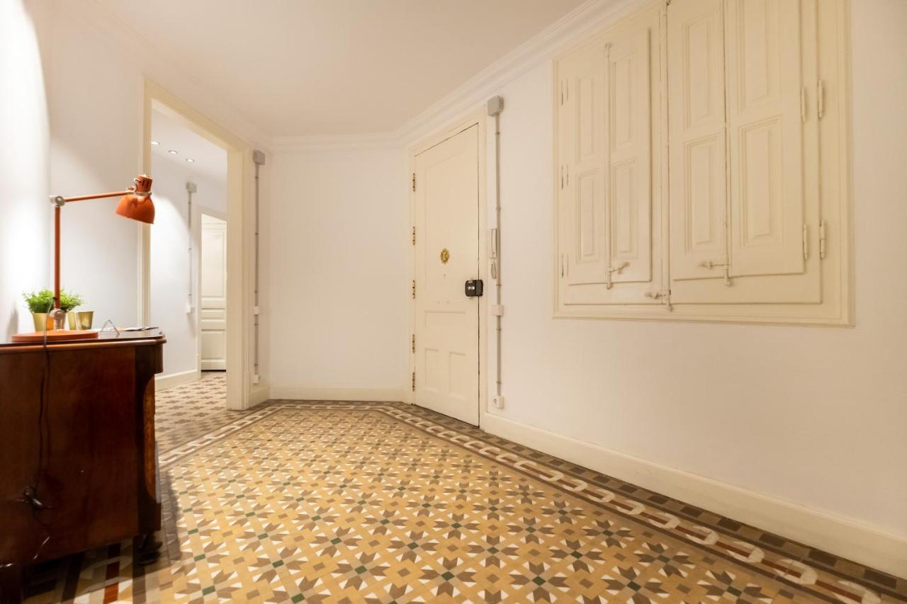 Modernist For Large Groups In Eixample Appartement Barcelone