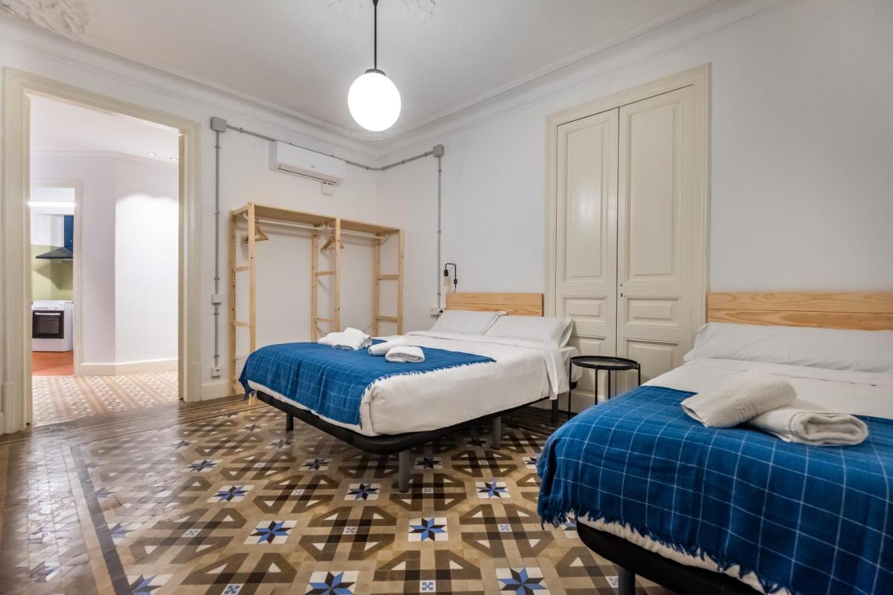 B42 - Modernist For Large Groups In Eixample *
